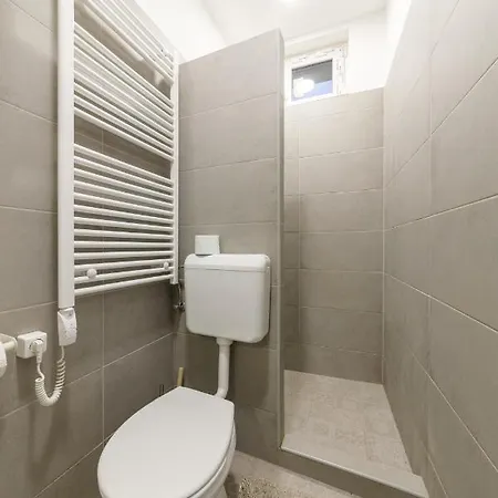 Cozy Modern Space At The Heart Of The Apartment Debrecen